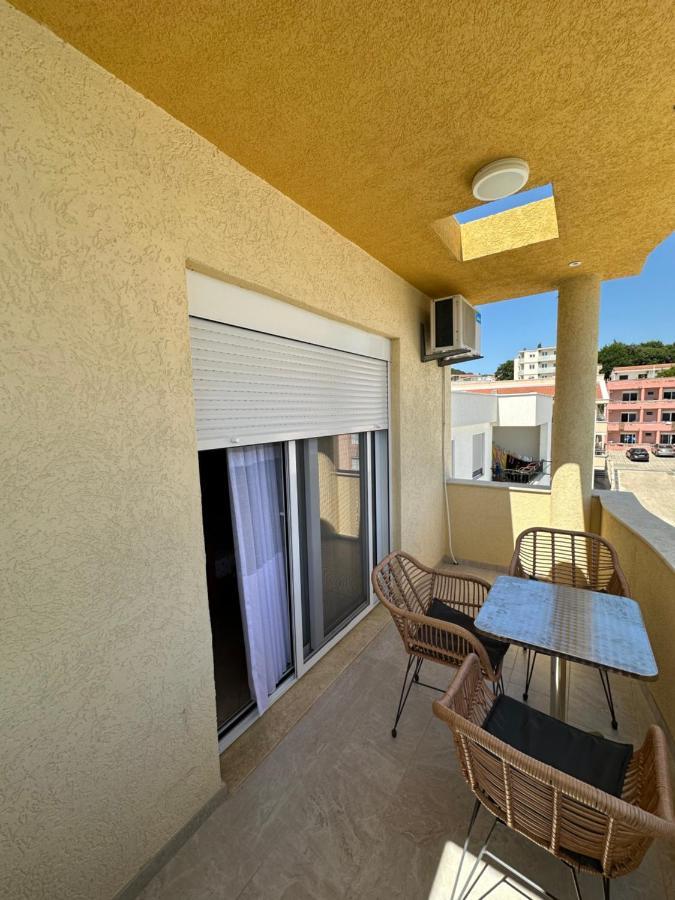 Apartments Edona Ulcinj Exterior foto